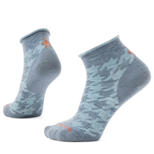 Load image into Gallery viewer, Smartwool - SW002515L88 - Everyday Houndstooth Ankle Socks - Pewter Blue
