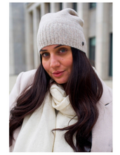 Load image into Gallery viewer, FRAAS - 667077-023 - Knitted Hat with Delicate Glitter- Butter Cream
