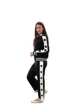 Load image into Gallery viewer, Orly - 251360 - Black and White Floral Jacket - Black
