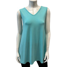 Load image into Gallery viewer, Gilmour - MT-1049 - Reversible Tank - Tiffany
