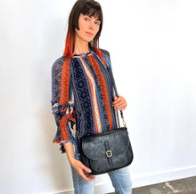 Load image into Gallery viewer, Espe -  H-02706-B - Folie Crossbody - Black
