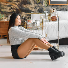 Load image into Gallery viewer, Signé Sarah - BDLX-50 - Deluxe Unbreakable Tights - Nude

