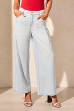 Load image into Gallery viewer, Tribal - 5744O - Audrey Pleated Wide Leg Jeans - Blue White
