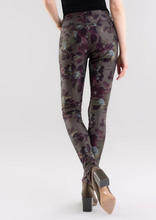 Load image into Gallery viewer, Lisette L - 912962 - Sage Floral Slim Pant - Olive

