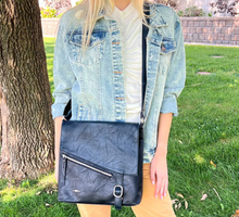 Load image into Gallery viewer, Espe - H02486-U - Logan Messenger - Blue

