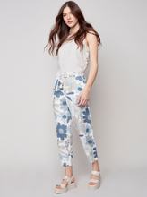 Load image into Gallery viewer, Charlie B - C5382-032B - Linen Ankle Pant - Basil
