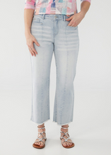Load image into Gallery viewer, FDJ - 2133843 - Olivia Straight Crop Mid Rise - Powder Wash
