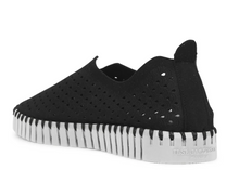 Load image into Gallery viewer, Ilse Jacobsen - Tulip139 Slip On Loafer - Black
