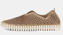Load image into Gallery viewer, Ilse Jacobsen - Tulip139 - Slip on Loafer - Latte
